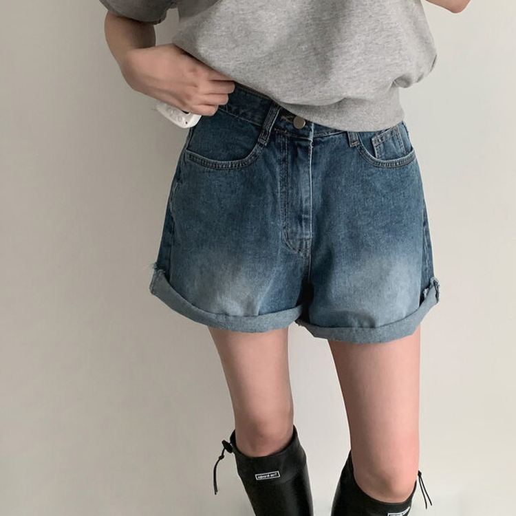 Aラインロールアップショートデニムパンツ｜ショートパンツ