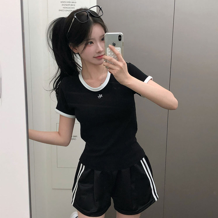 ポイントロゴ半袖Tシャツ BLACK