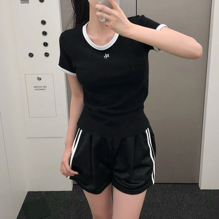 ポイントロゴ半袖Tシャツ BLACK