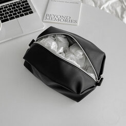 ファッション雑貨 シンプルレザーポーチ BLACK
