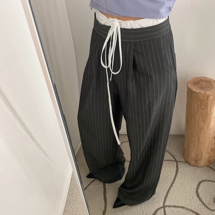 ストラップワイドスラックス DARK GRAY