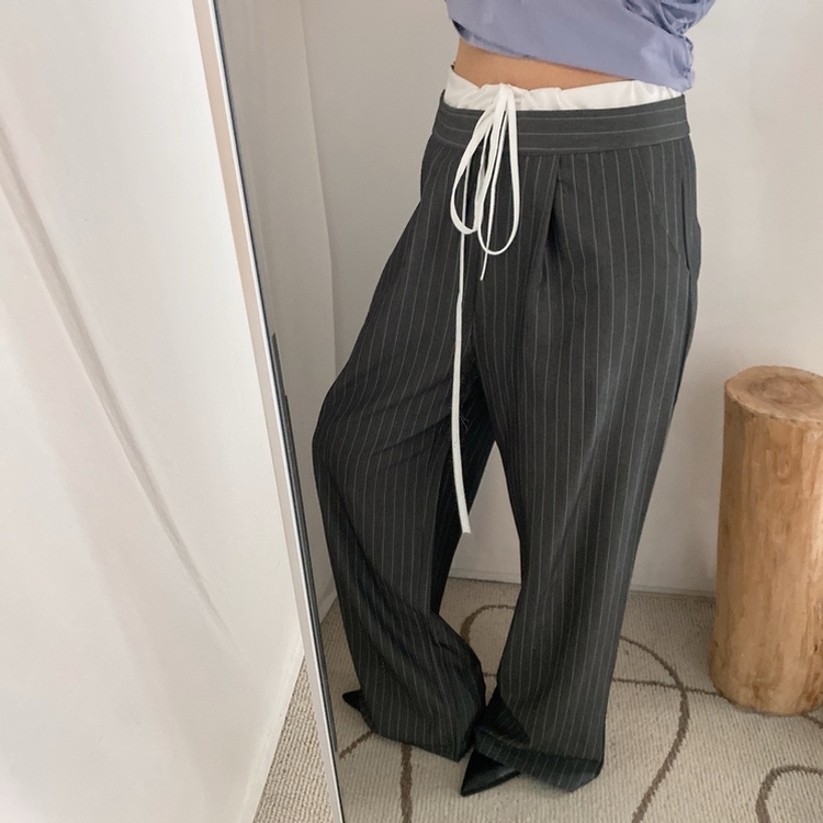 ストラップワイドスラックス DARK GRAY