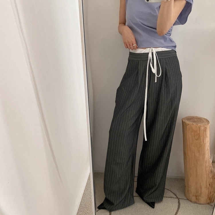 ストラップワイドスラックス DARK GRAY