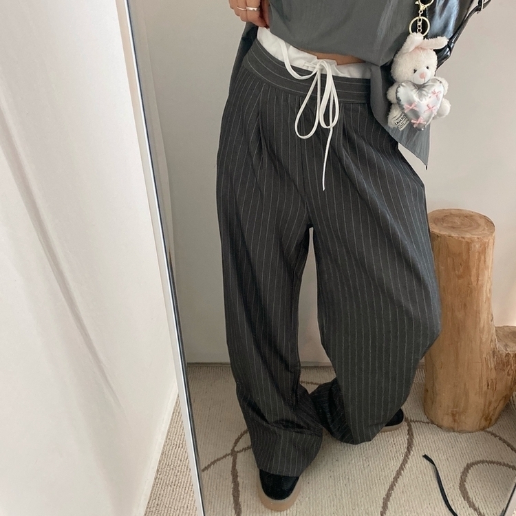 ストラップワイドスラックス DARK GRAY