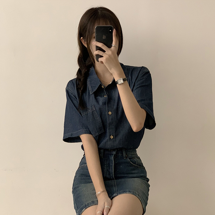 꾸안꾸 무드의 아방핏 빈티지 여름 데님 반팔 셔츠 오버핏 청남방 진청