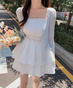 ミニワンピース オフショルダーAラインフレアティアードワンピース WHITE