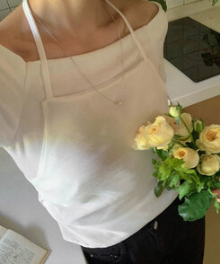 半袖Tシャツ オフショルダースリムフィット半袖Tシャツ IVORY