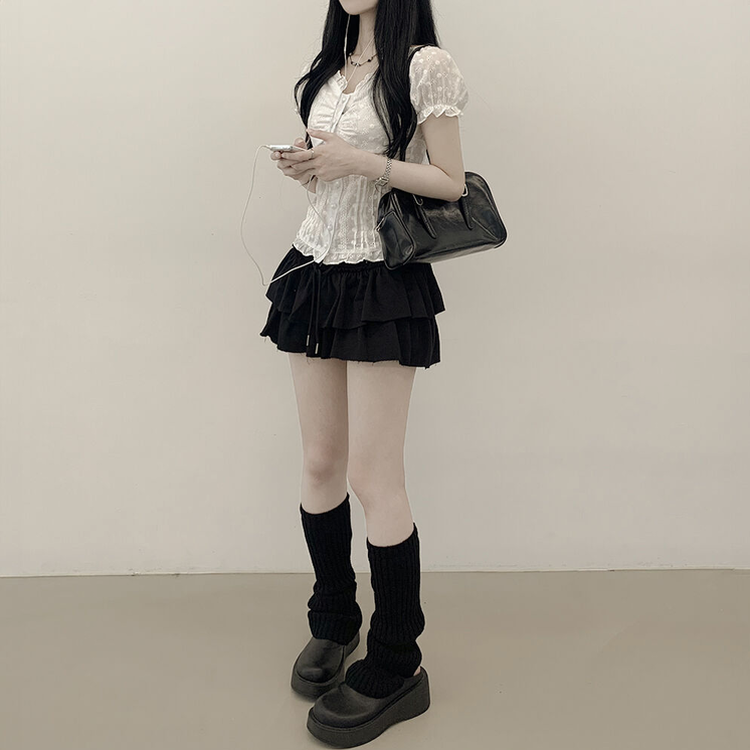 [러블리빈티지힙] 펀칭 레이스 오프숄더 반팔 셔링 퍼프소매 크롭 블라우스 화이트 블랙 화이트