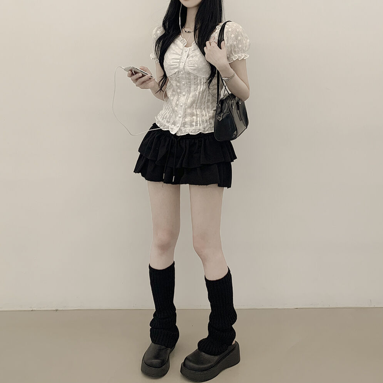 [러블리빈티지힙] 펀칭 레이스 오프숄더 반팔 셔링 퍼프소매 크롭 블라우스 화이트 블랙 화이트