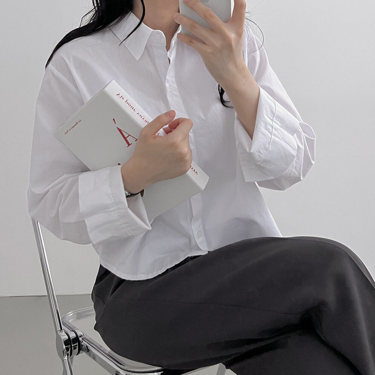 루즈 코튼 크롭셔츠 아이보리