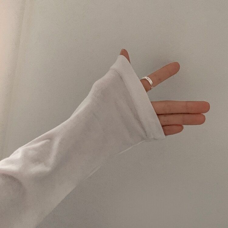 내가 찾던 여리핏 부드러운 무지 굴림 긴팔티셔츠 5color 아이보리