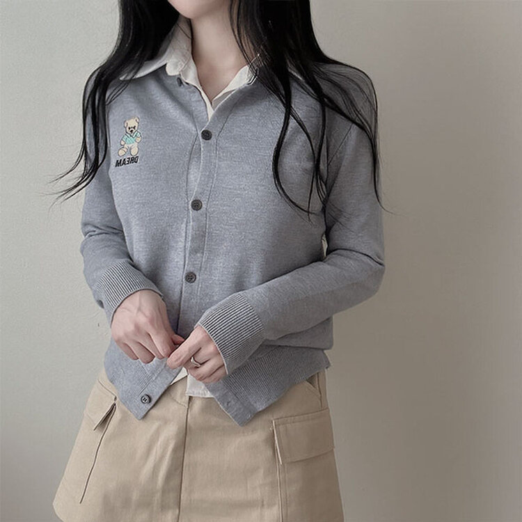 SGD22331 クマ刺繍ラウンドデイリー長袖ニットカーディガン SGD22331 クマ刺繍ラウンドデイリー長袖ニットカーディガン