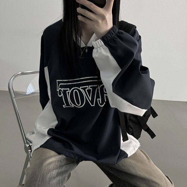 ユニークVネックオーバーフィットウィンドブレーカートレーナー