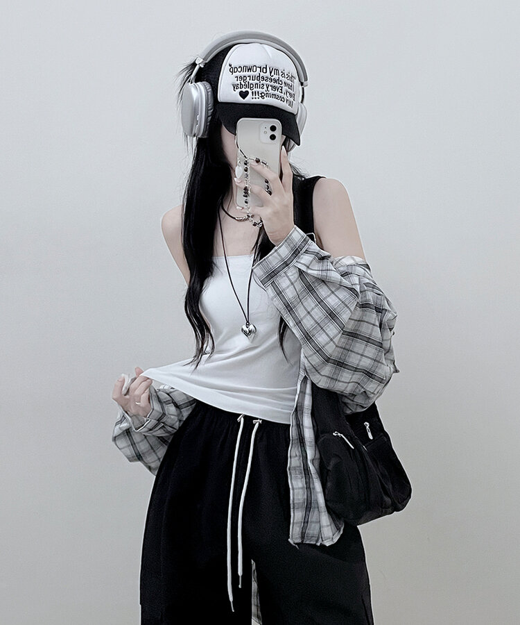 11할인폴리스퀘어캡내장패드끈나시 아이보리