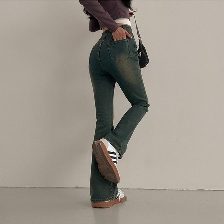 언더모어 투버튼 캣워싱 스판 부츠컷 데님 팬츠