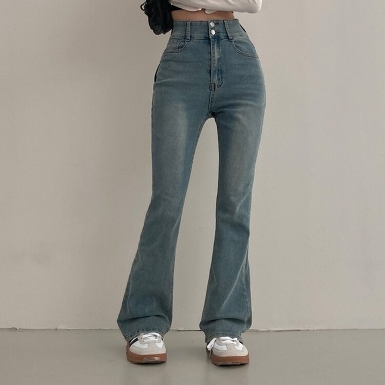 언더모어 투버튼 캣워싱 스판 부츠컷 데님 팬츠