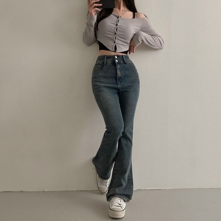 언더모어 투버튼 캣워싱 스판 부츠컷 데님 팬츠