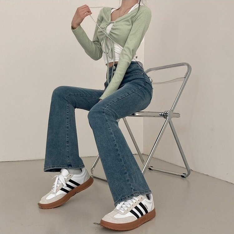 언더모어 투버튼 캣워싱 스판 부츠컷 데님 팬츠