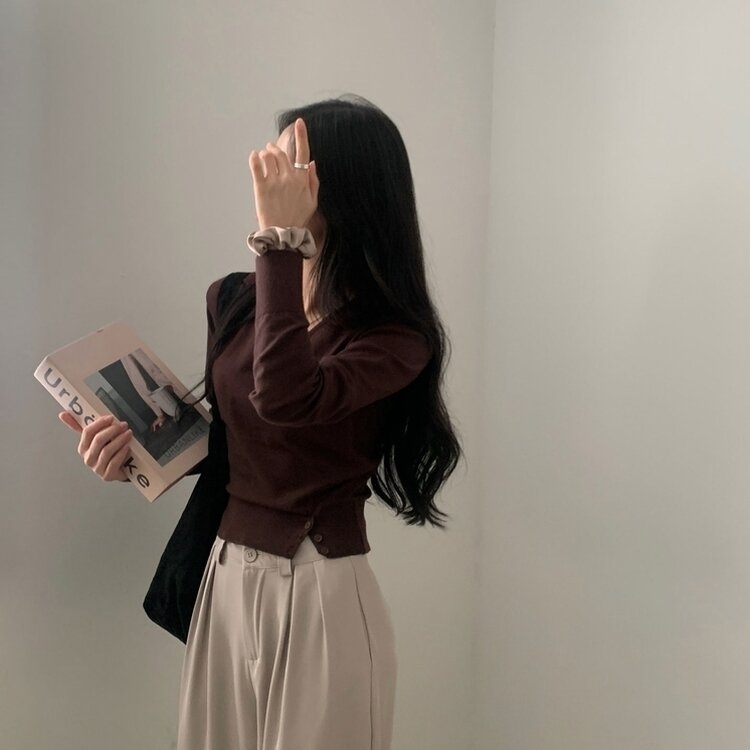 크림 단가라무지 트임 버튼 슬림 긴팔니트 10color 브라운