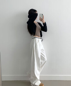 베러 사이드 핀턱 밑단 스냅 비조버튼 코튼 와이드핏 롱팬츠 화이트