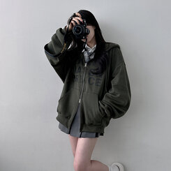 オーバーフィットレタリングツーウェイフードジップアップ KHAKI