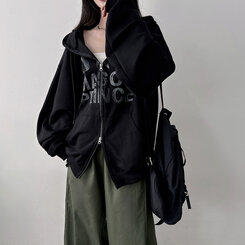 オーバーフィットレタリングツーウェイフードジップアップ BLACK