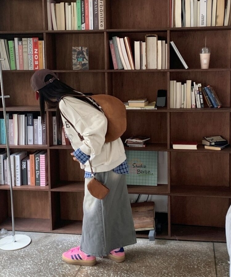 MOLTEMANI　ブラウン スエード ショルダーバッグ MOLTEMANI ブラウン スエード ショルダーバッグ ブラウンの