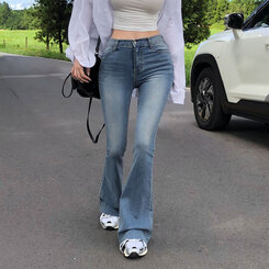 【SHORT/LONG 丈別】ローライズデニムブーツカットパンツ LIGHT BLUE