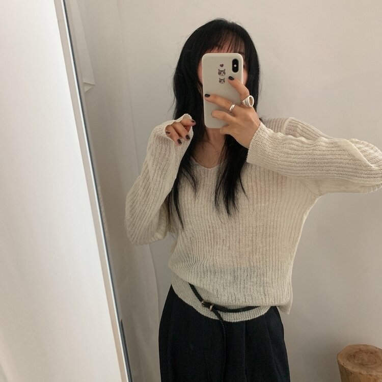 Vネックルージュニット IVORY