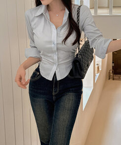 カラーネックスリムフィットクロップブラウスシャツ SKY BLUE