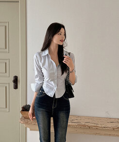 カラーネックスリムフィットクロップブラウスシャツ SKY BLUE