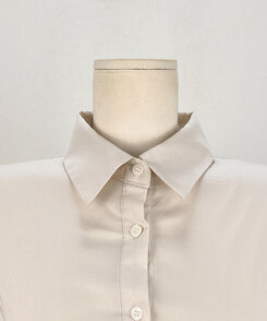 カラーネックスリムフィットクロップブラウスシャツ