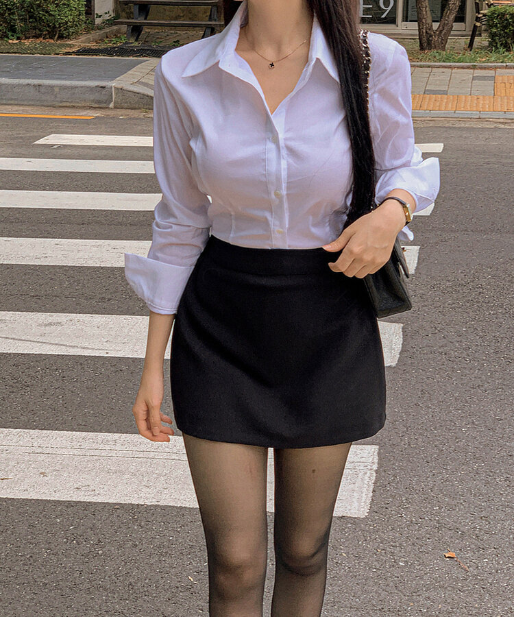 カラーネックスリムフィットクロップブラウスシャツ IVORY