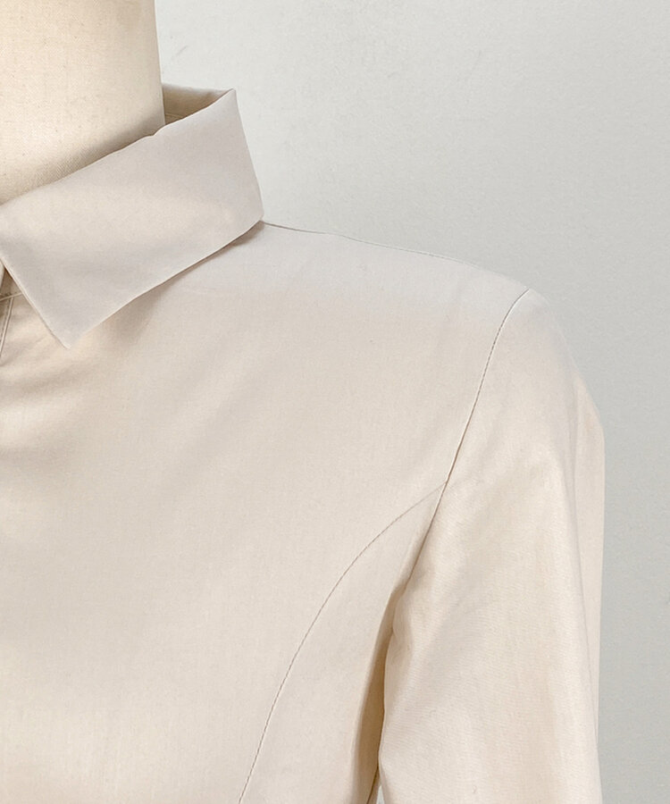 カラーネックスリムフィットクロップブラウスシャツ