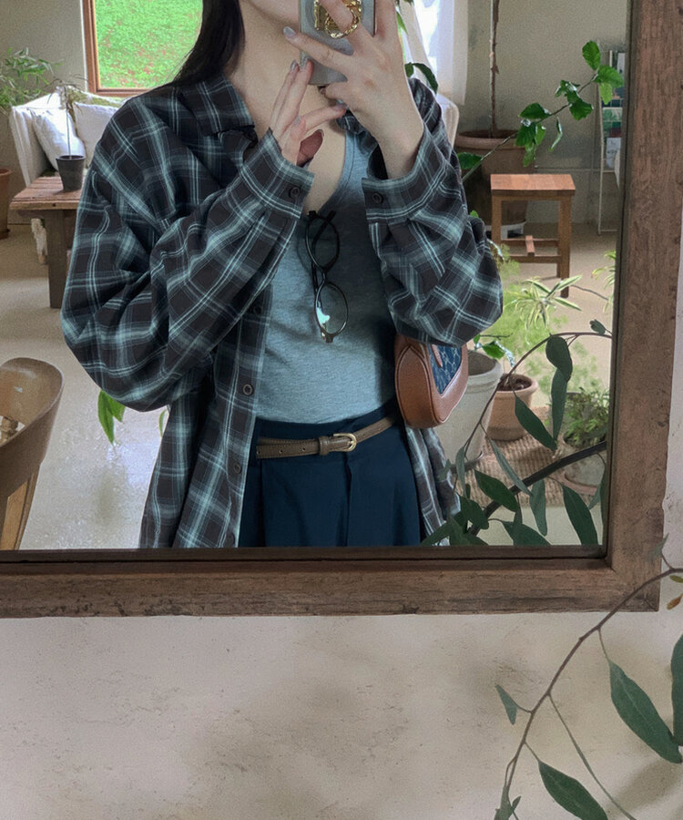 スラックス ムアピンタックコットンスラックス NAVY