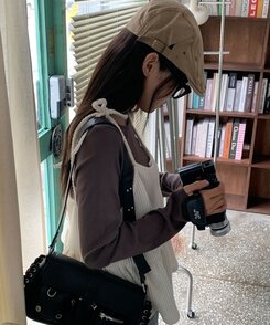 長袖Tシャツ ラウンドネックボートネックレイヤード長袖Tシャツ8色 BROWN