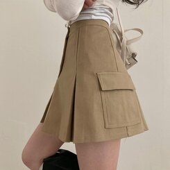 2기장 셀릭 핀턱 카고 플리츠 미니 스커트 베이지