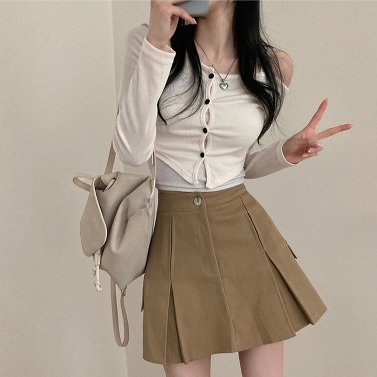 2기장 셀릭 핀턱 카고 플리츠 미니 스커트 베이지