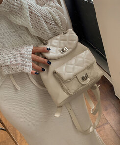 バックバッグ・スクールバッグ キルティングチェーンバックパック IVORY