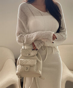 バックバッグ・スクールバッグ キルティングチェーンバックパック IVORY