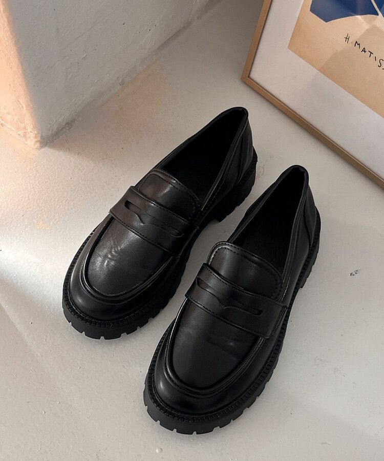 レザーブラックローファー