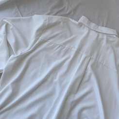 ルーズフィットロング長袖Tシャツ