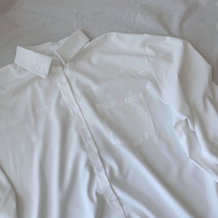 ルーズフィットロング長袖Tシャツ