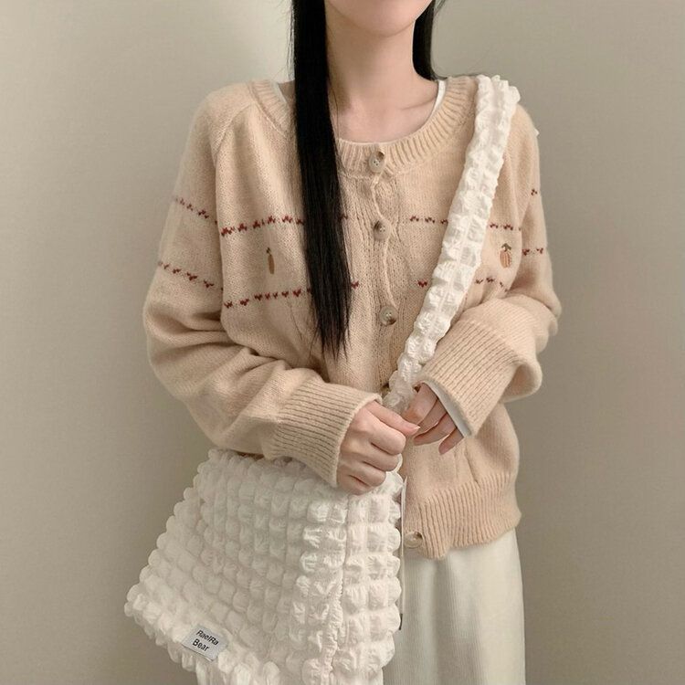 ヴィンテージ刺繍ラウンドネック長袖ニットカーディガン BEIGE