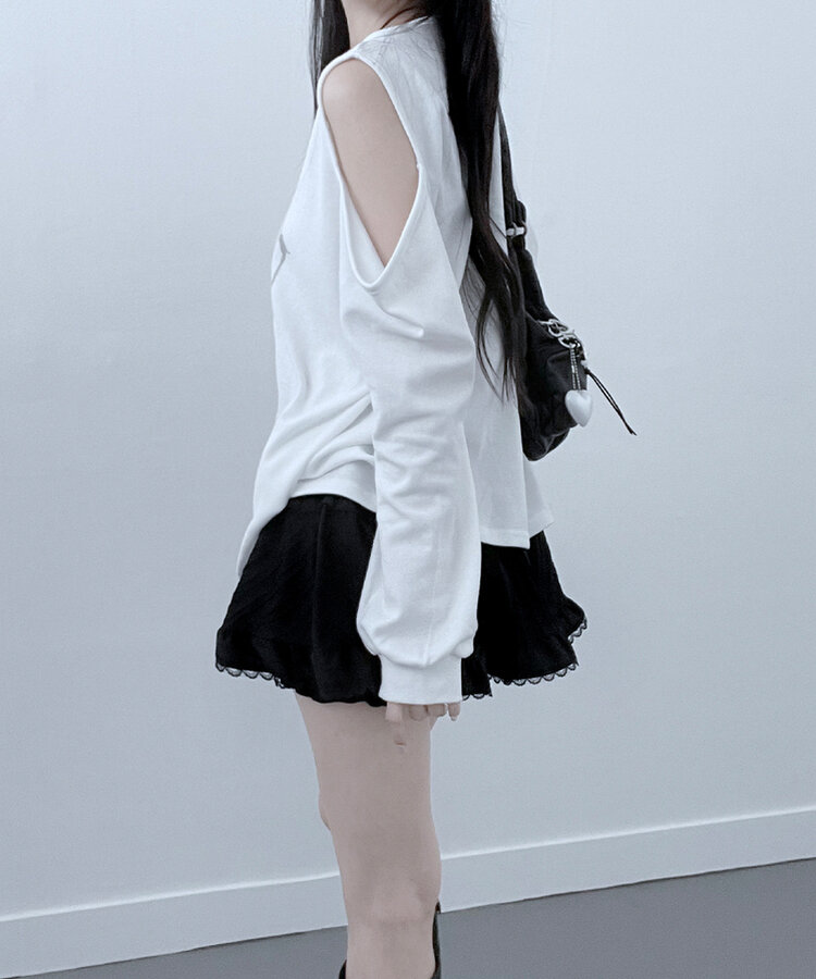 아트레터링숄더컷팅오프숄더맨투맨 아이보리