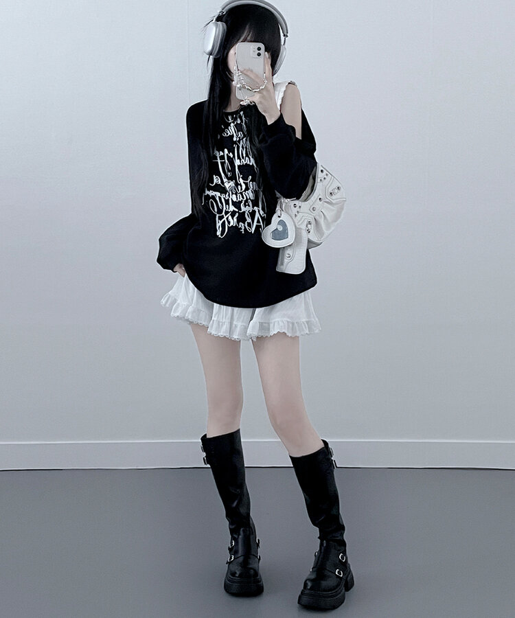 아트레터링숄더컷팅오프숄더맨투맨 블랙