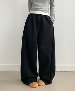 퍼트 사이드 폴링 핀턱 와이드 트레이닝 롱팬츠 블랙