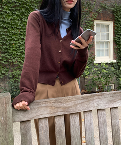 ラウンドネックカーディガン BROWN