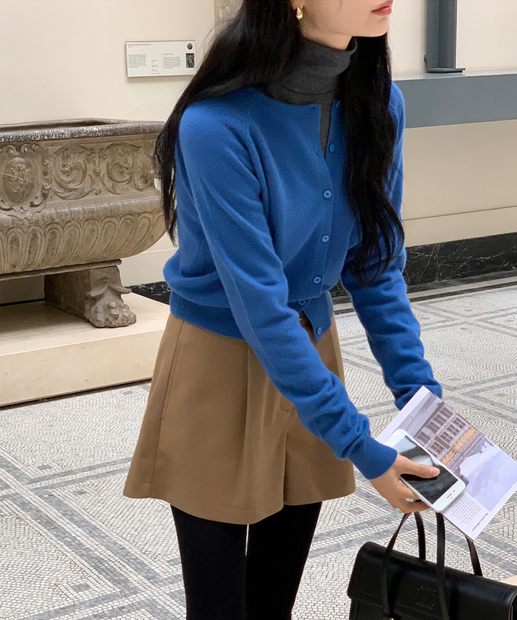 ラウンドネックカーディガン BLUE