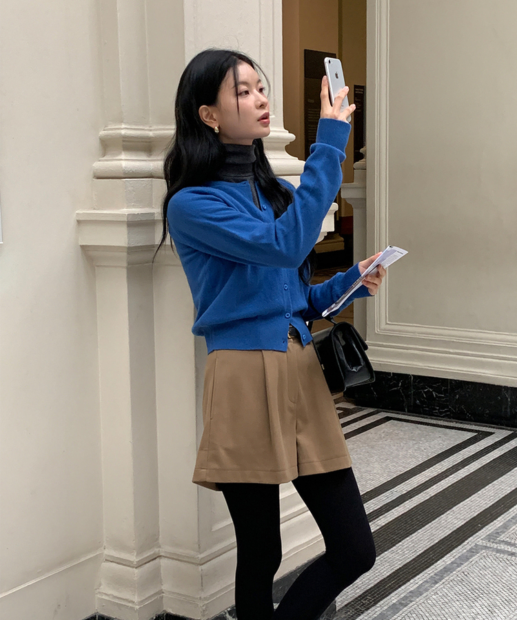 ラウンドネックカーディガン BLUE